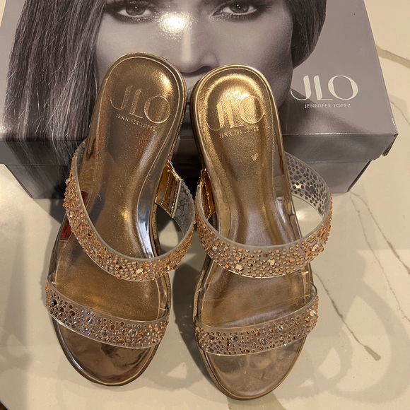 Jennifer Lopez Rose Gold Women's Sandals - Picture 1 of 5